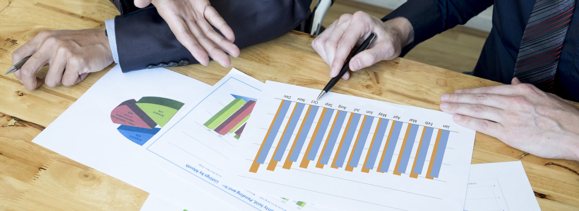 Tactical vs Strategic Asset Allocation: Understanding the Two Approaches 